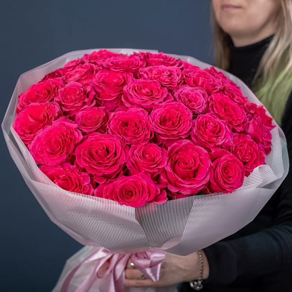 Купить Букет из 33 роз в  с бесплатной доставкой: цена, фото, описание